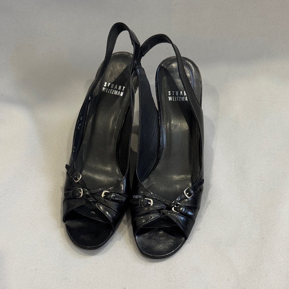 NWOT Stuart Weitzman Peep-Toe Slingback Pumps – Size 7.5
